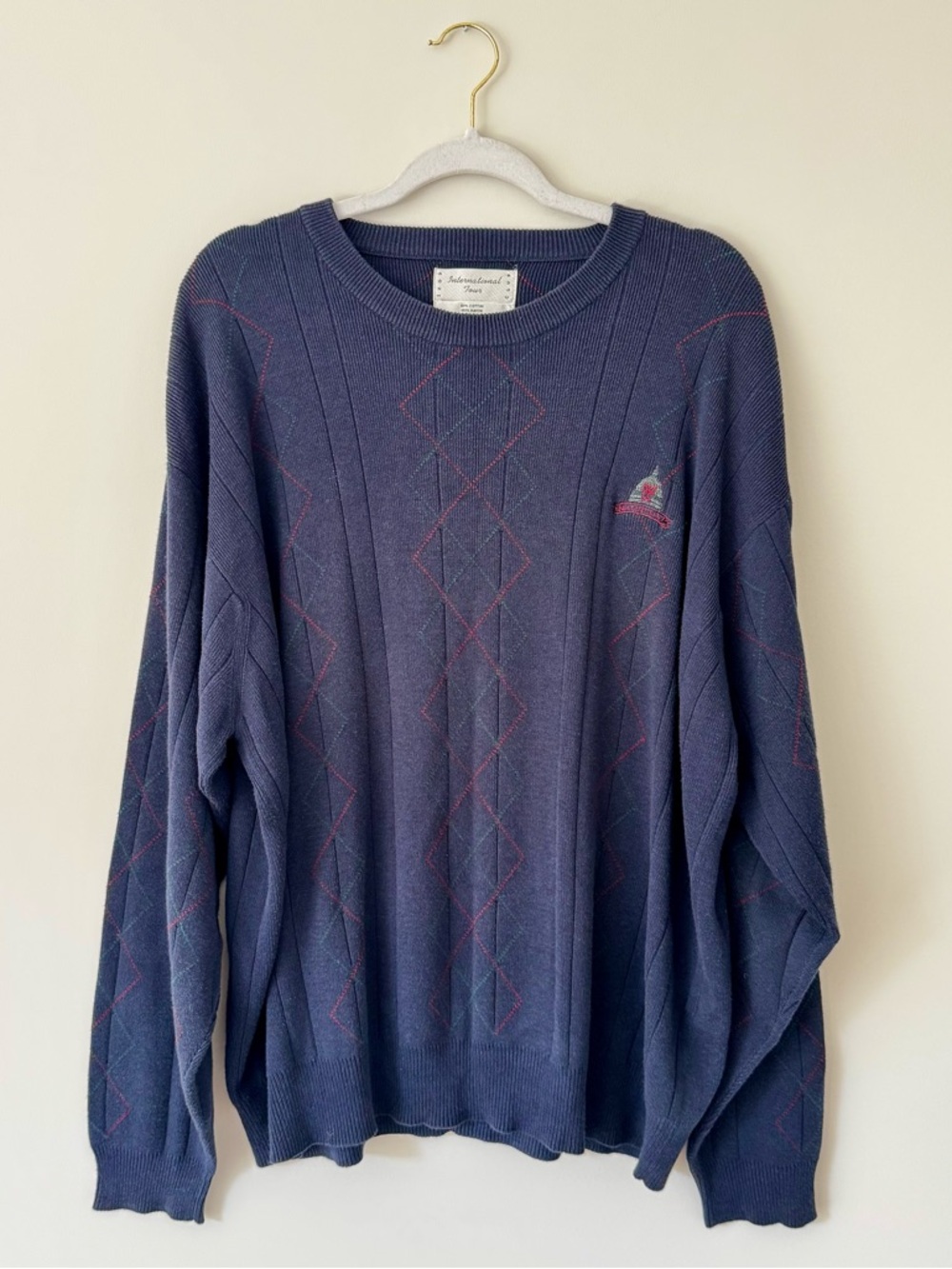 Vintage Izod Intl Tour Navy Argyle Sweater w/ Congressional Golf Embroidery – XL